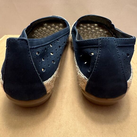 Vaneli Sport Navy Perforated  laser cut suede Slip-On espadrille loafers 7.5 - Picture 4 of 7